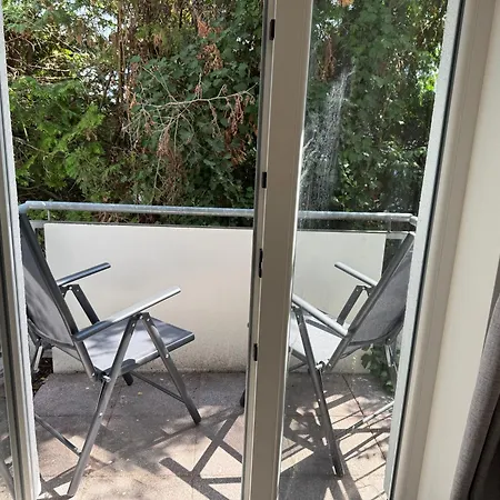 Appartement Modernes Mit 7 Schlafzimmern Und Balkon Offenbach am Main